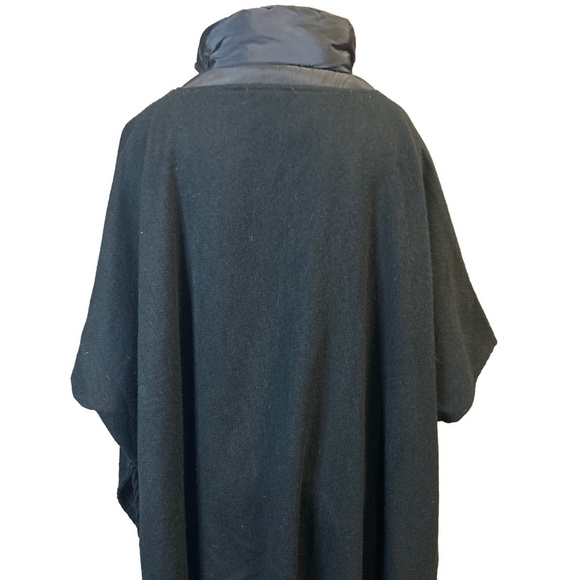 Steve Madden Puff Collar 1/2 Zip Fringe Poncho/One Size Fits Most - Picture 5 of 7